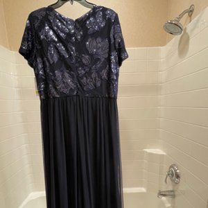 NWT R&M Richards Power Mesh Sequin Maxi Navy Dress Size 14